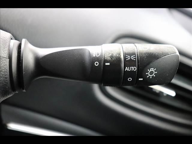 プリウス S “Safety Plus” レーダクルーズ レーダークルーズ クリアランスソナー LEDオートライト レザーハンドル 純正ナビ TV バックカメラ HUD スマートキー プッシュスタート ETC 純正アルミ 禁煙車 純正アルミ(36枚目)