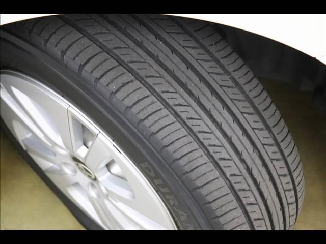 プリウス S “Safety Plus” レーダクルーズ レーダークルーズ クリアランスソナー LEDオートライト レザーハンドル 純正ナビ TV バックカメラ HUD スマートキー プッシュスタート ETC 純正アルミ 禁煙車 純正アルミ(58枚目)