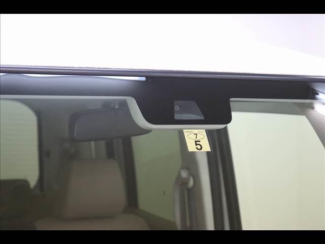 N-BOX G Honda SENSING 7型ナビ Bカメラ ETC 純正7型ナビ Bluetooth バックカメラ ETC スマートキー 両側スライドドア LEDオートライト 衝突被害軽減ブレーキ レーダークルーズ レーンキープアシスト 禁煙車(8枚目)