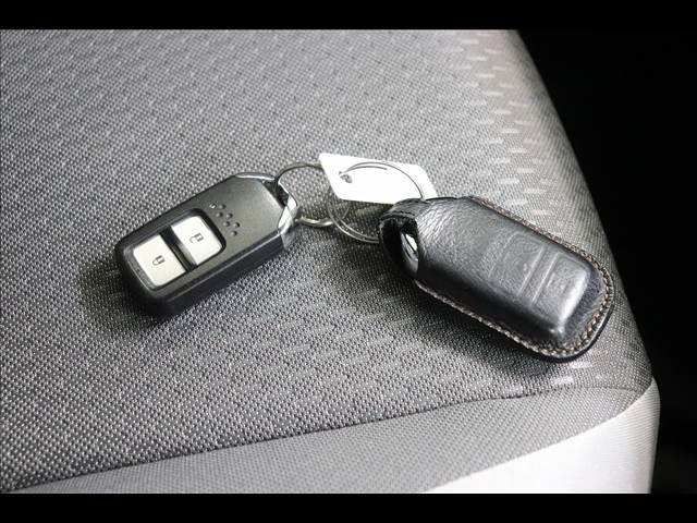 フィット e:HEVクロスター 純正9型ナビ フルセグTV Bluetooth バックカメラ ETC クリアランスソナー LEDオートライト ホンダセンシング レーダークルーズ レーンキープアシスト 前後ドラレコ ルーフレール(38枚目)