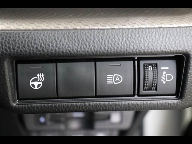 プリウス Z モデリスタエアロ モデリスタ19AW ガラスルーフ モデリスタエアロ モデリスタ19インチAW ガラスルーフ 全周囲カメラ BSM ベンチレーション デジタルインナーミラー フルセグTV クリアランスソナー ACC パワーバックドア 禁煙車(34枚目)