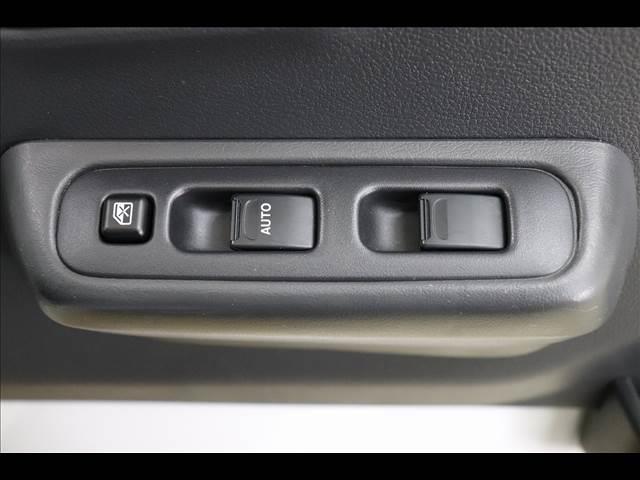 ４ＷＤ　５ＭＴ　荷台作業灯　ＣＤオーディオ　キーレス　エアコン　パワーウインドウ　パワステ　禁煙車　レーダークルーズコントロール　集中ドアロック　デフロック　フォグ