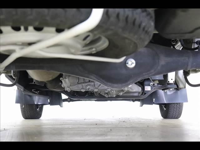 その中でも車両の状態（外装のツヤ、内装の清潔感）が良い、整備状況がしっかりされてあるクルマのみに厳選