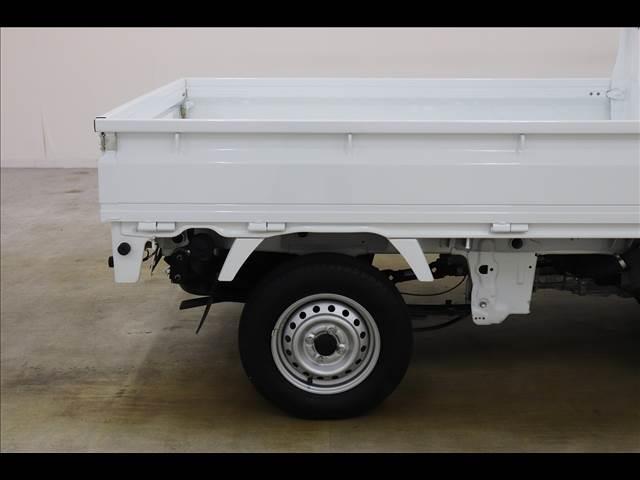 当店は国の認可で最も厳しい【陸運局指定工場】を２店舗完備しています