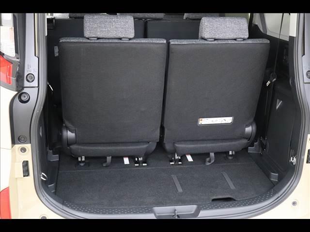 シエンタ ＨＹＢＲＩＤ　Ｚ　７人　後席モニター　全周囲カメラ　ＢＳＭ　１０．５型ナビ　後席フリップダウンモニター　全周囲カメラ　ＢＳＭ　両側パワースライド　シートヒーター　ステアリングヒーター　禁煙車　フルセグＴＶ　クリアランスソナー　ＥＴＣ　ハイブリッド（14枚目）