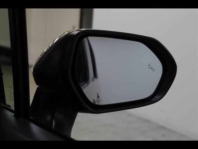 シエンタ ＨＹＢＲＩＤ　Ｚ　７人　後席モニター　全周囲カメラ　ＢＳＭ　１０．５型ナビ　後席フリップダウンモニター　全周囲カメラ　ＢＳＭ　両側パワースライド　シートヒーター　ステアリングヒーター　禁煙車　フルセグＴＶ　クリアランスソナー　ＥＴＣ　ハイブリッド（29枚目）