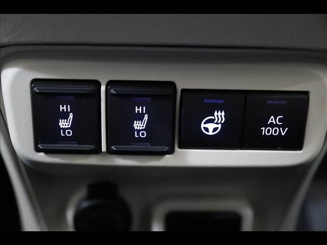 シエンタ ＨＹＢＲＩＤ　Ｚ　７人　後席モニター　全周囲カメラ　ＢＳＭ　１０．５型ナビ　後席フリップダウンモニター　全周囲カメラ　ＢＳＭ　両側パワースライド　シートヒーター　ステアリングヒーター　禁煙車　フルセグＴＶ　クリアランスソナー　ＥＴＣ　ハイブリッド（35枚目）