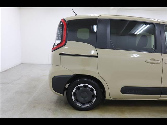 シエンタ ＨＹＢＲＩＤ　Ｚ　７人　後席モニター　全周囲カメラ　ＢＳＭ　１０．５型ナビ　後席フリップダウンモニター　全周囲カメラ　ＢＳＭ　両側パワースライド　シートヒーター　ステアリングヒーター　禁煙車　フルセグＴＶ　クリアランスソナー　ＥＴＣ　ハイブリッド（54枚目）