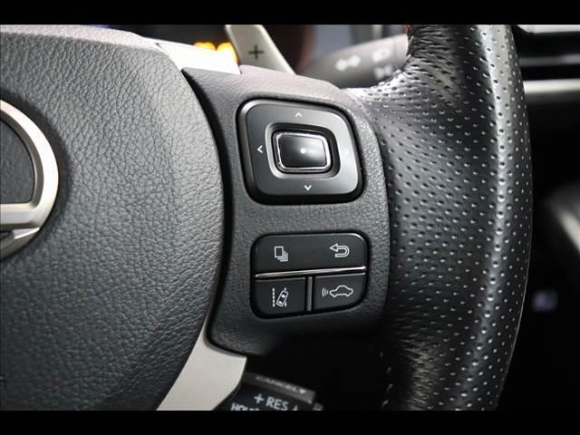 IS IS300h F SPORT 黒革 サンルーフ レダクル サンルーフ 黒革シート ベンチレーション レーダークルーズ クリアランスソナー 禁煙車 フルセグTV Bluetooth バックカメラ ETC LEDオートライト スマートキー(4枚目)