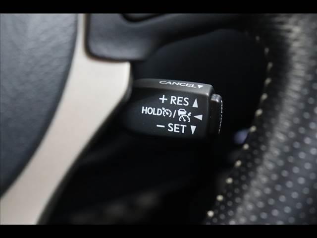 IS IS300h F SPORT 黒革 サンルーフ レダクル サンルーフ 黒革シート ベンチレーション レーダークルーズ クリアランスソナー 禁煙車 フルセグTV Bluetooth バックカメラ ETC LEDオートライト スマートキー(32枚目)