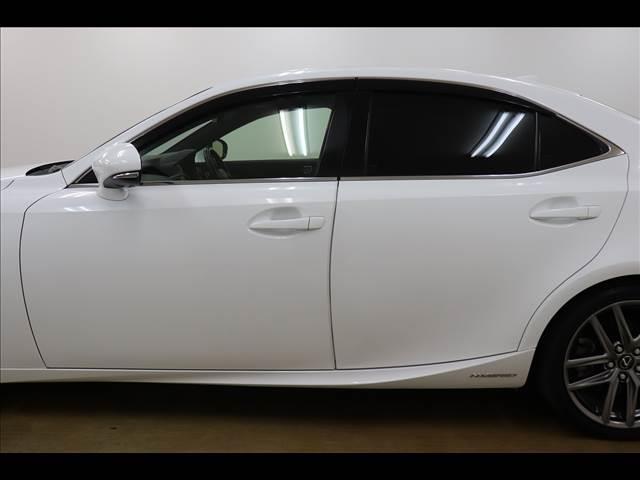 IS IS300h F SPORT 黒革 サンルーフ レダクル サンルーフ 黒革シート ベンチレーション レーダークルーズ クリアランスソナー 禁煙車 フルセグTV Bluetooth バックカメラ ETC LEDオートライト スマートキー(49枚目)