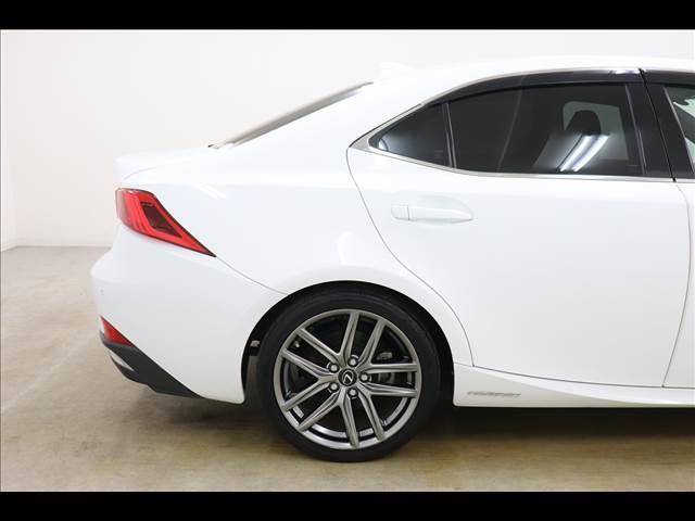 IS IS300h F SPORT 黒革 サンルーフ レダクル サンルーフ 黒革シート ベンチレーション レーダークルーズ クリアランスソナー 禁煙車 フルセグTV Bluetooth バックカメラ ETC LEDオートライト スマートキー(54枚目)