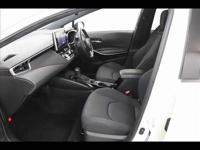 カローラスポーツ HYBRID G Z BSM シートヒーター レーダークルー BSM レーダークルーズ クリアランスソナー 禁煙車 ハイブリッド ETC シートヒーター 前後ドラレコ ディスプレイオーディオ ナビ バックカメラ 社外18インチアルミ LEDオートライト(12枚目)
