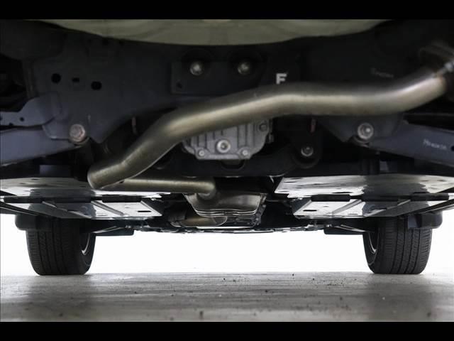 その中でも車両の状態（外装のツヤ、内装の清潔感）が良い、整備状況がしっかりされてあるクルマのみに厳選