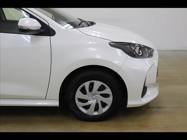 ヤリス Ｘ　スマートキー　バックカメラ　セーフティセンス　スマートキー　ディスプレイオーディオ　Ｂｌｕｅｔｏｏｔｈ　バックカメラ　クリアランスソナー　禁煙車　衝突被害軽減ブレーキ　オートマチックハイビーム　ステアリングリモコン（56枚目）