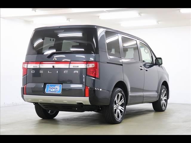 デリカＤ：５ Ｐ　７人　オートステップ　ＢＳＷ　全周囲カメラ　登録済未使用車　オートステップ　ＢＳＷ　アダプティブクルーズ　パワーバックドア　両側パワースライド　全周囲カメラ　ＬＥＤオートライト　ディーゼルターボ　４ＷＤ　禁煙車　シートヒーター　７人乗り（19枚目）