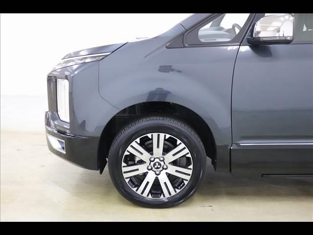 デリカＤ：５ Ｐ　７人　オートステップ　ＢＳＷ　全周囲カメラ　登録済未使用車　オートステップ　ＢＳＷ　アダプティブクルーズ　パワーバックドア　両側パワースライド　全周囲カメラ　ＬＥＤオートライト　ディーゼルターボ　４ＷＤ　禁煙車　シートヒーター　７人乗り（48枚目）