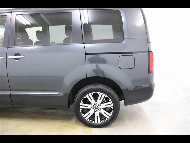 デリカＤ：５ Ｐ　７人　オートステップ　ＢＳＷ　全周囲カメラ　登録済未使用車　オートステップ　ＢＳＷ　アダプティブクルーズ　パワーバックドア　両側パワースライド　全周囲カメラ　ＬＥＤオートライト　ディーゼルターボ　４ＷＤ　禁煙車　シートヒーター　７人乗り（50枚目）