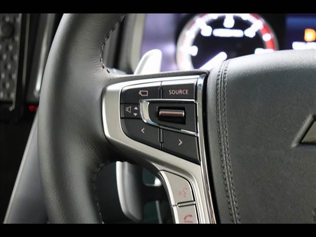 デリカＤ：５ Ｐ　７人オートステップ　ＢＳＷ　全周囲カメラ　登録済未使用車　オートステップ　ＢＳＷ　アダプティブクルーズ　パワーバックドア　両側パワースライド　全周囲カメラ　ＬＥＤオートライト　ディーゼルターボ　４ＷＤ　禁煙車　シートヒーター　７人乗り（33枚目）