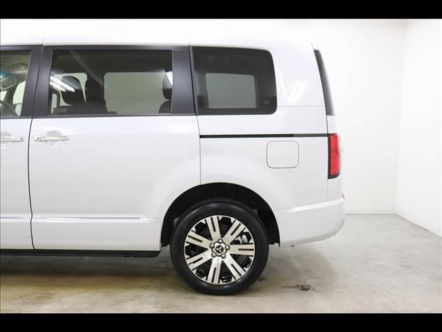 デリカＤ：５ Ｐ　７人オートステップ　ＢＳＷ　全周囲カメラ　登録済未使用車　オートステップ　ＢＳＷ　アダプティブクルーズ　パワーバックドア　両側パワースライド　全周囲カメラ　ＬＥＤオートライト　ディーゼルターボ　４ＷＤ　禁煙車　シートヒーター　７人乗り（50枚目）