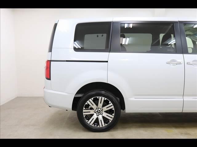 デリカＤ：５ Ｐ　７人オートステップ　ＢＳＷ　全周囲カメラ　登録済未使用車　オートステップ　ＢＳＷ　アダプティブクルーズ　パワーバックドア　両側パワースライド　全周囲カメラ　ＬＥＤオートライト　ディーゼルターボ　４ＷＤ　禁煙車　シートヒーター　７人乗り（54枚目）