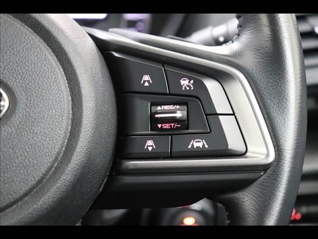 純正８型ナビ　フルセグＴＶ　Ｂｌｕｅｔｏｏｔｈ　バックカメラ　サイドカメラ　ＢＳＭ　レーダークルーズ　シートヒーター　パーキングセンサー　スマートキー　ＥＴＣ　禁煙車　衝突被害軽減ブレーキ