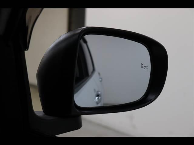 ロッキー Premium 9型ナビ 全周囲カメラ BSM 純正9型ナビ フルセグTV Bluetooth 全周囲カメラ BSM アダプティブクルーズ シートヒーター 禁煙車 LEDオートライト ETC スマートキー 2トーン ターボ(4枚目)