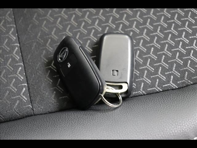 ロッキー Premium 9型ナビ 全周囲カメラ BSM 純正9型ナビ フルセグTV Bluetooth 全周囲カメラ BSM アダプティブクルーズ シートヒーター 禁煙車 LEDオートライト ETC スマートキー 2トーン ターボ(8枚目)