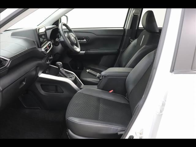 ロッキー Premium 9型ナビ 全周囲カメラ BSM 純正9型ナビ フルセグTV Bluetooth 全周囲カメラ BSM アダプティブクルーズ シートヒーター 禁煙車 LEDオートライト ETC スマートキー 2トーン ターボ(12枚目)