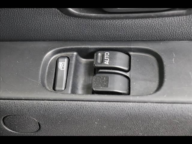 ハイゼットカーゴ デラックスＳＡＩＩＩ　ＬＥＤオートライト　衝突被害軽減ブレーキ　踏み間違い防止アシスト　アイドリングストップ　ＬＥＤライト　キーレスキー　純正ラジオ　オートハイビーム　ＡＢＳ　Ｗエアバック　禁煙車　プライバシーガラス　ドラレコ（36枚目）