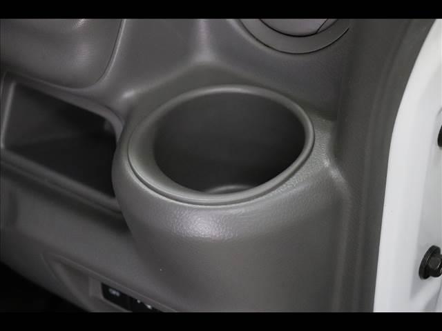 エブリイ ジョインターボ　前後ブレーキサポート　キーレスキー　前後ドラレコ　純正ＣＤオーディオ　ＡＢＳ　Ｗエアバック　プライバシーガラス　禁煙車　オートライト　アームレスト　Ｐセンサー　オーバーヘッドコンソール（6枚目）