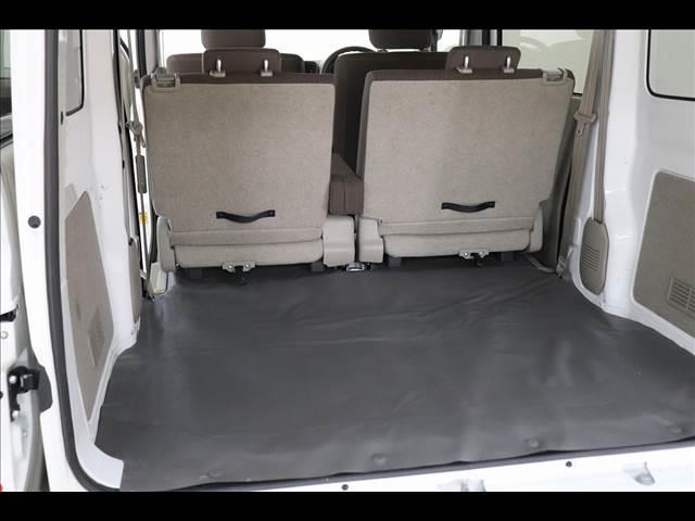 エブリイ ジョインターボ　前後ブレーキサポート　キーレスキー　前後ドラレコ　純正ＣＤオーディオ　ＡＢＳ　Ｗエアバック　プライバシーガラス　禁煙車　オートライト　アームレスト　Ｐセンサー　オーバーヘッドコンソール（14枚目）