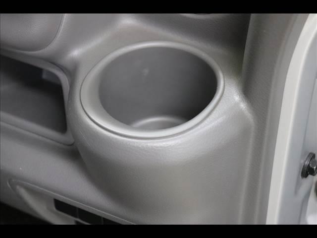 エブリイ ＰＣリミテッド　キーレスキー　ハイルーフ　オーバーヘッドコンソール　ＣＤオーディオ　禁煙車　ＡＢＳ　Ｗエアバック　プライバシーガラス（4枚目）