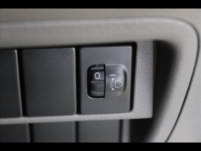 エブリイ ＰＣリミテッド　キーレスキー　ハイルーフ　オーバーヘッドコンソール　ＣＤオーディオ　禁煙車　ＡＢＳ　Ｗエアバック　プライバシーガラス（5枚目）