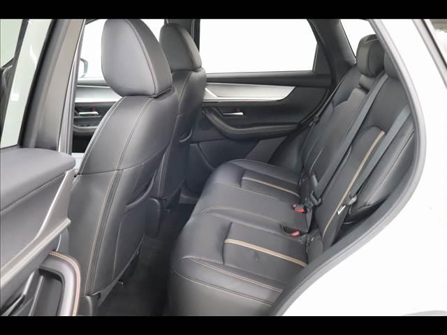 CX-60 XD エクスクルーシブモード サンルーフ 全周囲カメラ 黒革シート ベンチレーション ステアリングヒーター 禁煙車 ディーゼルターボ フルセグTV Bluetooth クリアランスソナー レーダークルーズ BSM(43枚目)