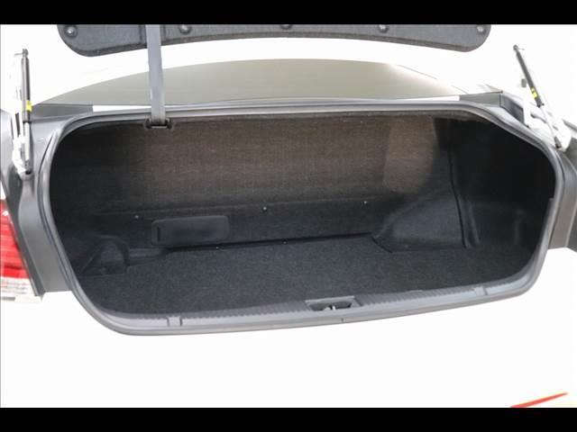 クラウンハイブリッド ロイヤルサルーン　レーダークルーズ　シートヒーター　プリクラッシュセーフティ　レーダークルーズ　純正ナビ　フルセグＴＶ　Ｂｌｕｅｔｏｏｔｈ　バックカメラ　ＥＴＣ　クリアランスソナー　禁煙車　シートヒーター　ステアリングヒーター　ハイブリッド（14枚目）