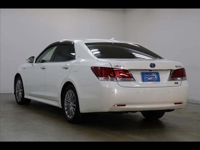 クラウンハイブリッド ロイヤルサルーン　レーダークルーズ　シートヒーター　プリクラッシュセーフティ　レーダークルーズ　純正ナビ　フルセグＴＶ　Ｂｌｕｅｔｏｏｔｈ　バックカメラ　ＥＴＣ　クリアランスソナー　禁煙車　シートヒーター　ステアリングヒーター　ハイブリッド（20枚目）