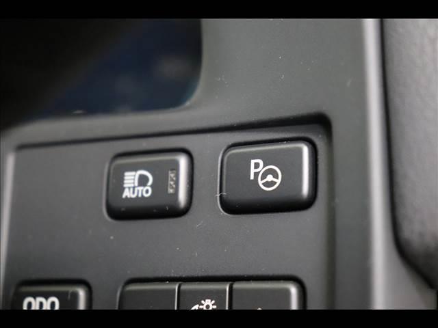 クラウンハイブリッド ロイヤルサルーン　レーダークルーズ　シートヒーター　プリクラッシュセーフティ　レーダークルーズ　純正ナビ　フルセグＴＶ　Ｂｌｕｅｔｏｏｔｈ　バックカメラ　ＥＴＣ　クリアランスソナー　禁煙車　シートヒーター　ステアリングヒーター　ハイブリッド（37枚目）