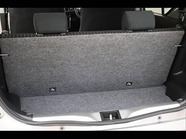 アルトワークス ベースグレード　５速ＭＴ　７型ナビ　フルセグＴＶ　Ｂｌｕｅｔｏｏｔｈ　ＤＶＤ再生　オートエアコン　ターボ　禁煙車　ＨＩＤオートライト　スマートキー　ＥＴＣ　ステアリングスイッチ　純正１５インチアルミ（44枚目）