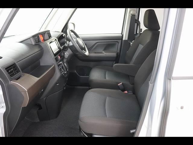 ルーミー Ｘ　７型ナビ　フルセグＴＶ　バックカメラ　純正７型ナビ　フルセグＴＶ　Ｂｌｕｅｔｏｏｔｈ　バックカメラ　ＥＴＣ　クリアランスソナー　左パワースライド　衝突被害軽減ブレーキ　踏み間違い防止　スマートキー　禁煙車（12枚目）