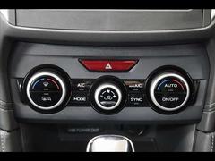 ４ＷＤ　アイサイト　レーダークルーズ　スマートキー　ＬＥＤオートライト　パーキングセンサー　禁煙車　スマートキー　純正１７インチアルミ　フォグライト　アイドリングストップ　シートリフター 6
