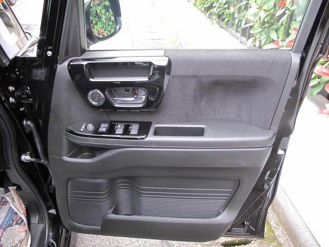 Ｎ－ＢＯＸカスタム Ｌ　純正８インチナビフルセグＴＶ　ＶＸＵ－２２７ＮＢｉ　バックカメラ　ドラレコ　左側パワースライドドア　ＬＥＤヘッドライト　ホンダセンシング　ビルトインＥＴＣ　フロント席シートヒーター　禁煙車（6枚目）