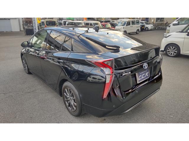 プリウス Sセーフティプラス メモリーナビ・フルセグ・CD/DVD再生・Bluetooth・バックカメラ・オートクルーズ・社外アルミ15インチ・LEDライト・フォグ・オートライト・オートハイビーム・スマートキー・プッシュスタート(30枚目)