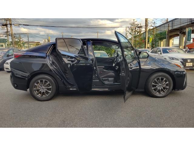 プリウス Sセーフティプラス メモリーナビ・フルセグ・CD/DVD再生・Bluetooth・バックカメラ・オートクルーズ・社外アルミ15インチ・LEDライト・フォグ・オートライト・オートハイビーム・スマートキー・プッシュスタート(43枚目)