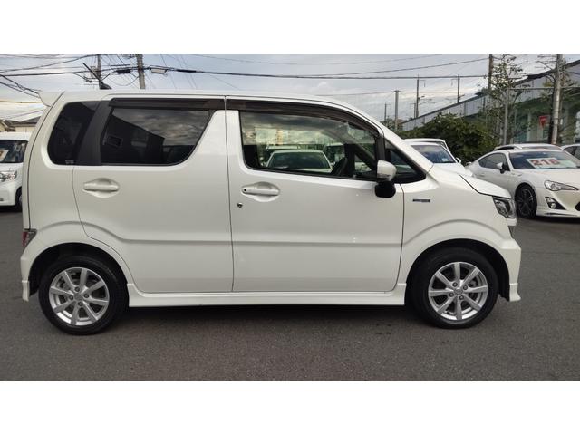 お値段以上の上質なお車ばかりを取り揃えておりますのでを是非、ご覧下さい!!