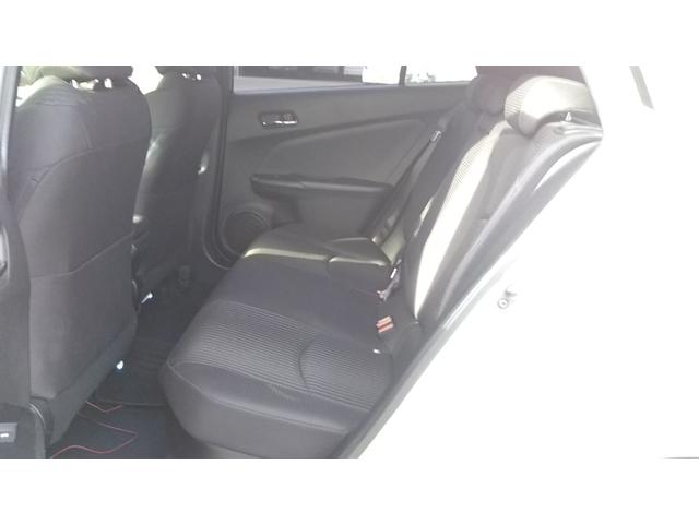 プリウス Ｓ　衝突被害軽減システム　９インチナビ・モデリスタエアロ・モデリスタアルミホイール・フルセグ・ＣＤ／ＤＶＤ再生・Ｂｌｕｅｔｏｏｔｈ・バックカメラ・ＥＴＣ・ドラレコ前後・ＬＥＤライト・フォグ・オートライト・オートハイビーム（24枚目）