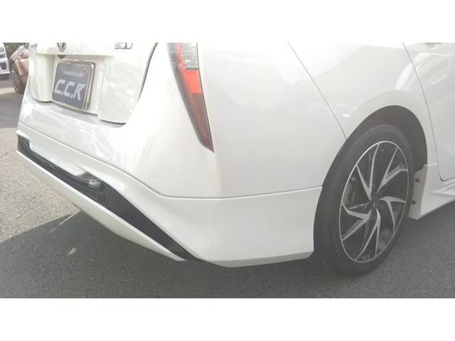 プリウス Ｓ　衝突被害軽減システム　９インチナビ・モデリスタエアロ・モデリスタアルミホイール・フルセグ・ＣＤ／ＤＶＤ再生・Ｂｌｕｅｔｏｏｔｈ・バックカメラ・ＥＴＣ・ドラレコ前後・ＬＥＤライト・フォグ・オートライト・オートハイビーム（42枚目）