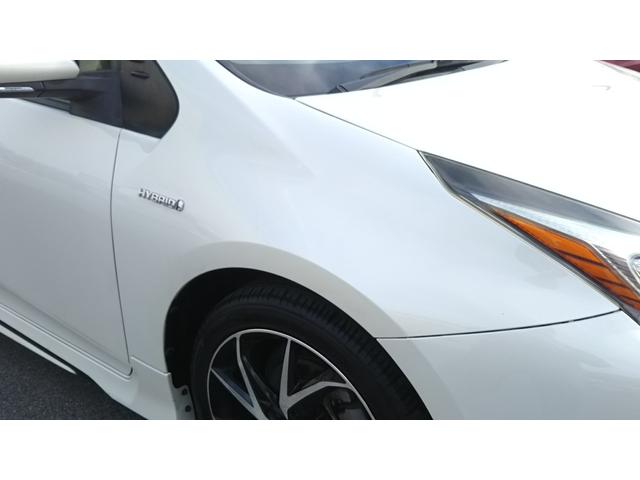 プリウス Ｓ　衝突被害軽減システム　９インチナビ・モデリスタエアロ・モデリスタアルミホイール・フルセグ・ＣＤ／ＤＶＤ再生・Ｂｌｕｅｔｏｏｔｈ・バックカメラ・ＥＴＣ・ドラレコ前後・ＬＥＤライト・フォグ・オートライト・オートハイビーム（43枚目）