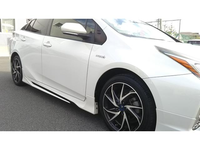 プリウス Ｓ　衝突被害軽減システム　９インチナビ・モデリスタエアロ・モデリスタアルミホイール・フルセグ・ＣＤ／ＤＶＤ再生・Ｂｌｕｅｔｏｏｔｈ・バックカメラ・ＥＴＣ・ドラレコ前後・ＬＥＤライト・フォグ・オートライト・オートハイビーム（56枚目）