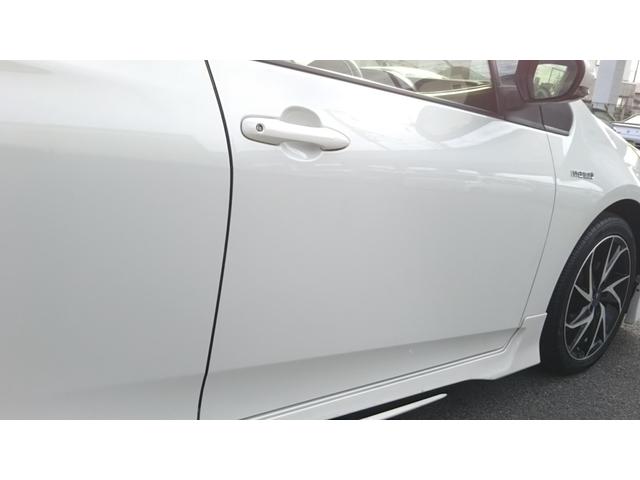 プリウス Ｓ　衝突被害軽減システム　９インチナビ・モデリスタエアロ・モデリスタアルミホイール・フルセグ・ＣＤ／ＤＶＤ再生・Ｂｌｕｅｔｏｏｔｈ・バックカメラ・ＥＴＣ・ドラレコ前後・ＬＥＤライト・フォグ・オートライト・オートハイビーム（61枚目）